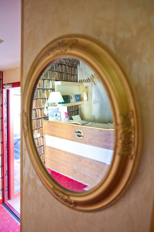 Hotel Ss Residence Unirii Бухарест Екстер'єр фото