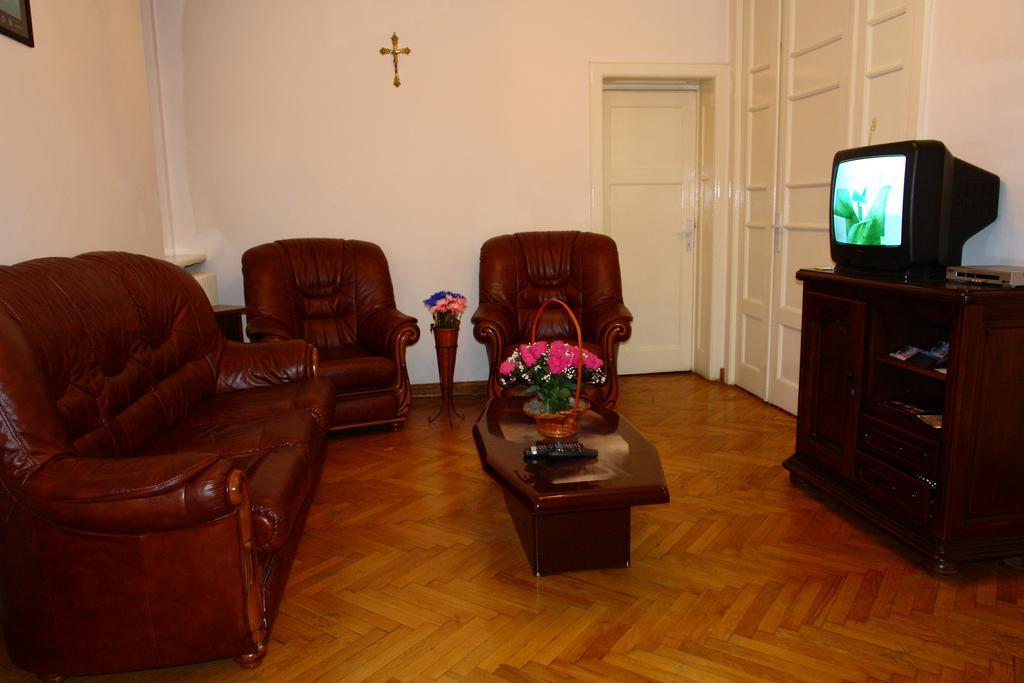 Hotel Ss Residence Unirii Бухарест Екстер'єр фото