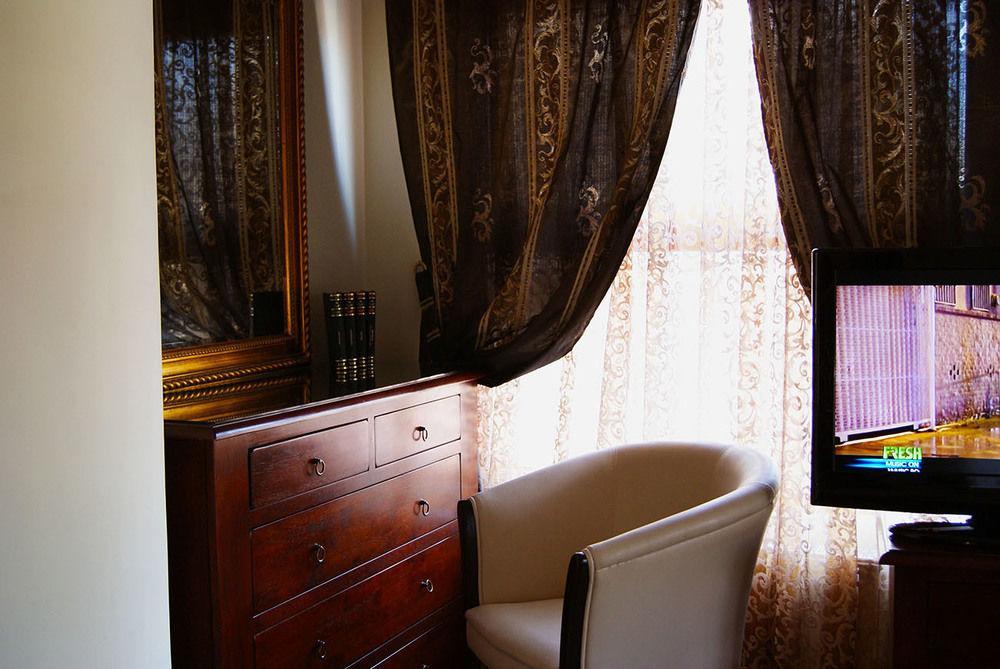 Hotel Ss Residence Unirii Бухарест Екстер'єр фото