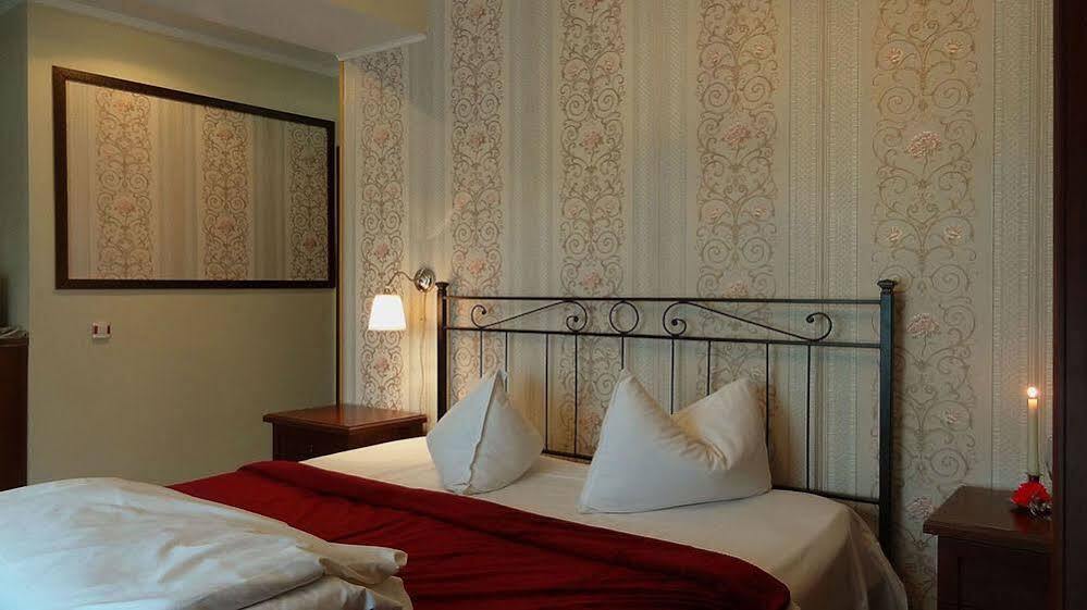 Hotel Ss Residence Unirii Бухарест Екстер'єр фото